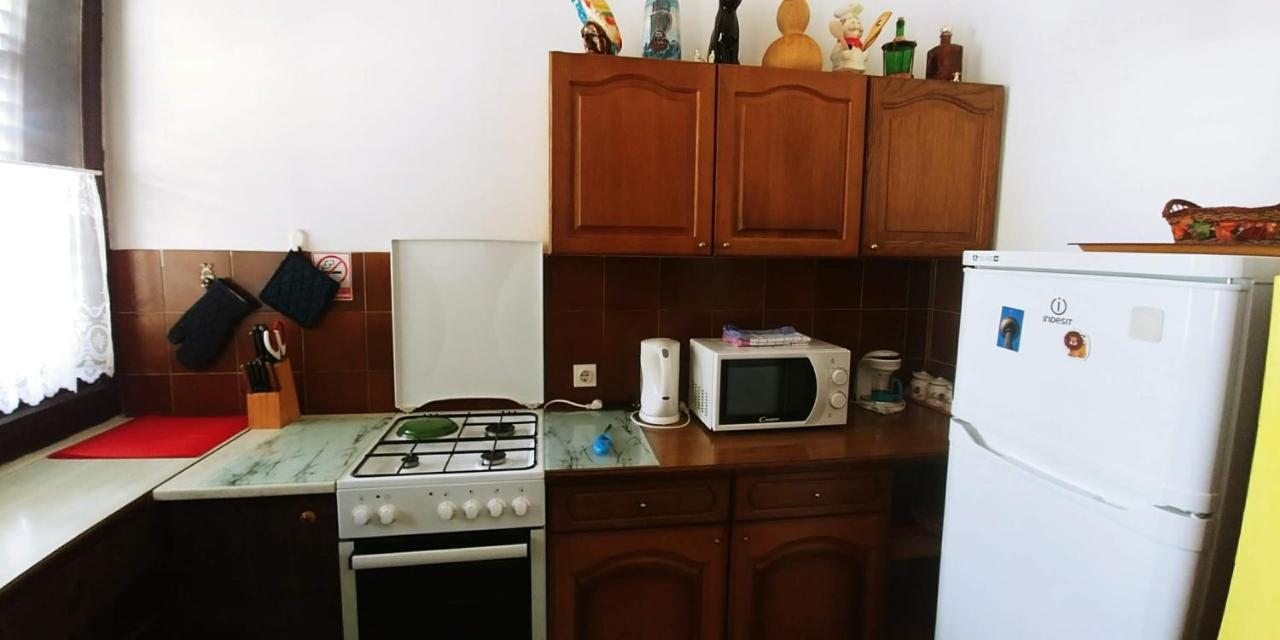 Apartman Ana Murter Eksteriør billede